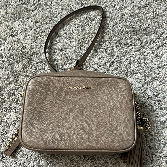 MK tan cross body bag - Picture 1 of 2